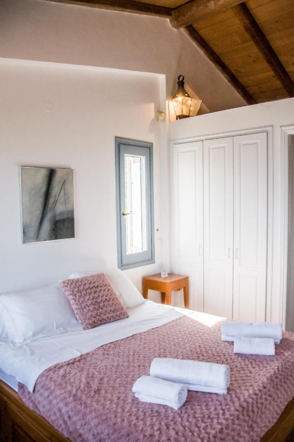 Von Sophia / The House * Agioi Apostoloi (Evia)