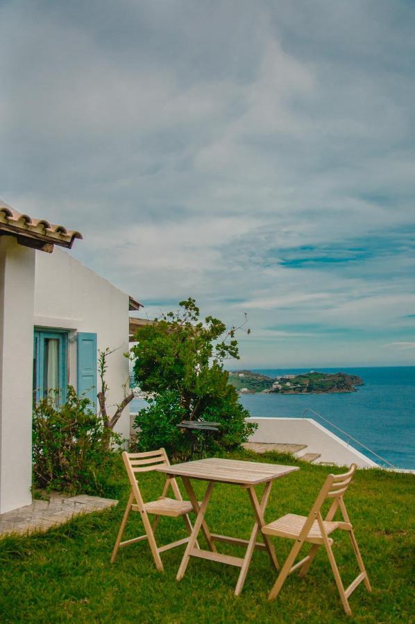 Von Sophia / The House * Agioi Apostoloi (Evia)